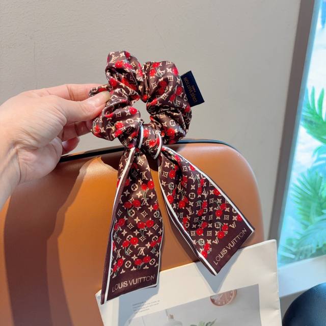 with packaging Lv Louis Vuitton popular Murakami Takashi series ponytail bow ha