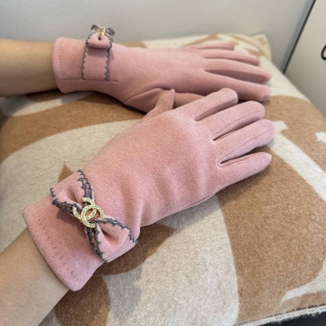 Chanel Chanel counter new wool gloves, fashionable gloves, warm autumn and winte