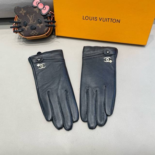 New exclusive first touch screen gloves Chanel original quality official websit