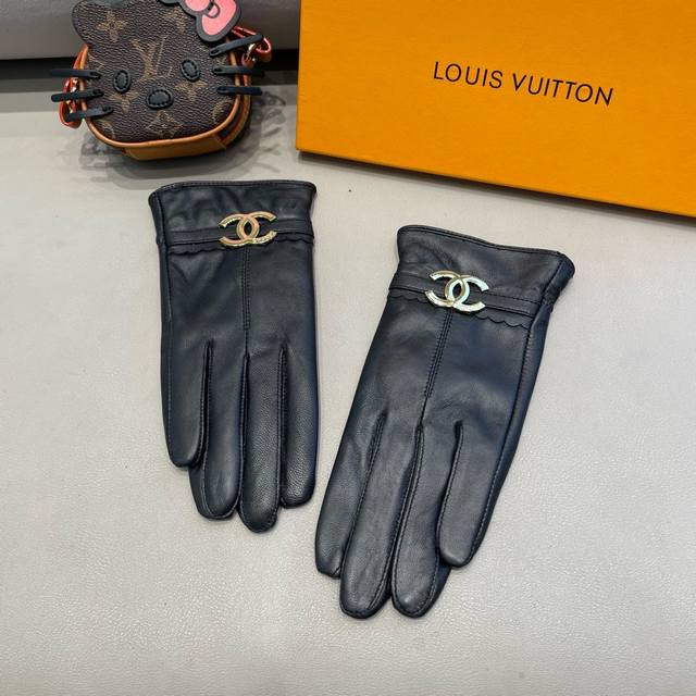 New exclusive double C touch screen gloves, Chanel original quality official we
