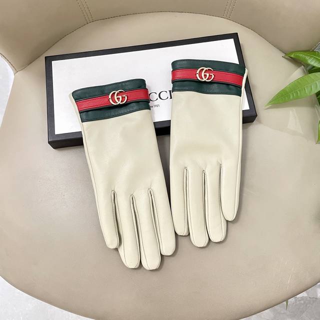 The hottest item has arrived! Gucci women's leather gloves, popular on WeChat M