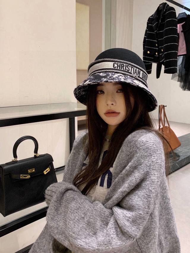 Dior 23rd autumn and winter new hat, woolen hat, 100% wool, head circumference 5