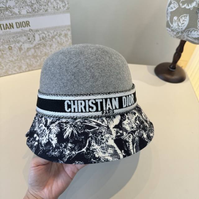 Dior 23rd autumn and winter new hat, woolen hat, 100% wool, head circumference 5