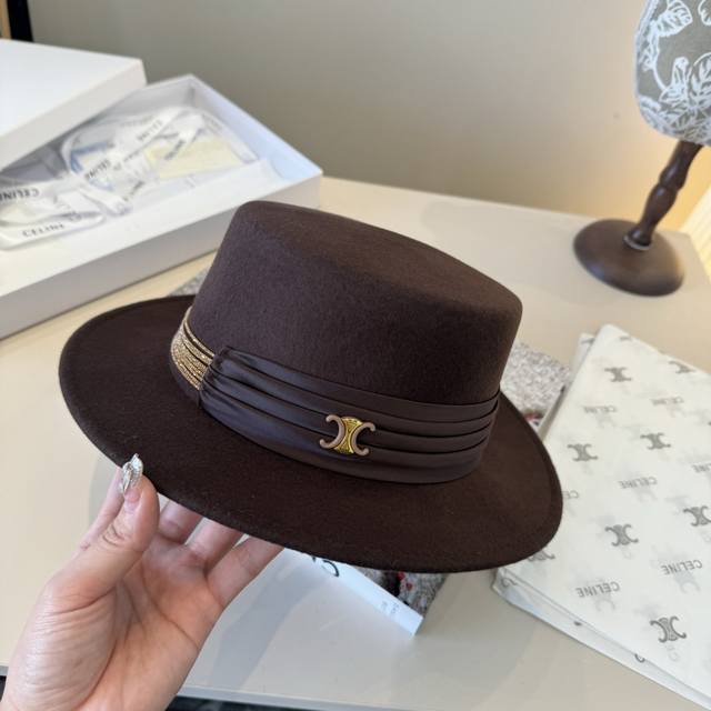 Celine Celine's new wool hat, flat top hat, 100% wool fabric%, head circumferenc