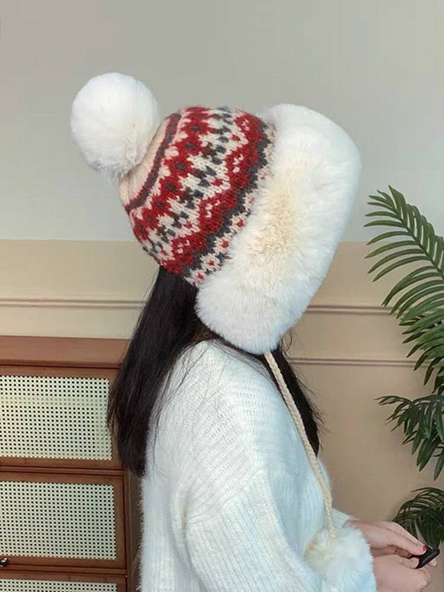 Lv Louis Vuitton autumn and winter plush earmuffs cycling warm Lei Feng hat