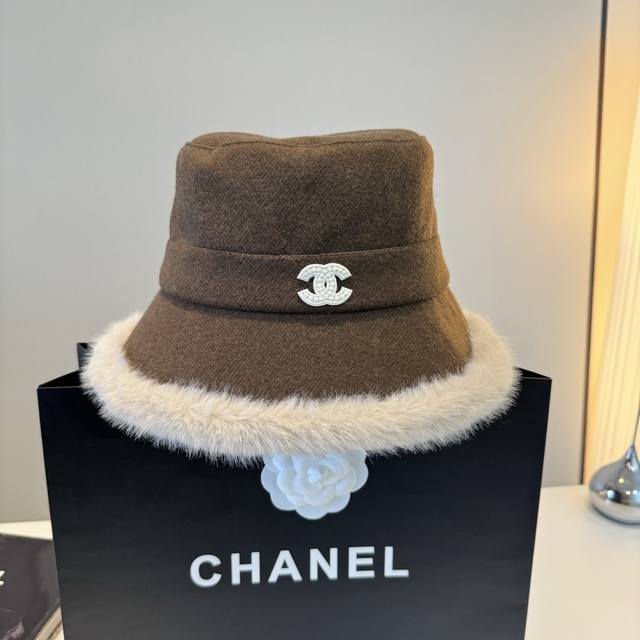 Chanel Chanel new bucket hat, autumn and winter plus velvet hat, head circumfere