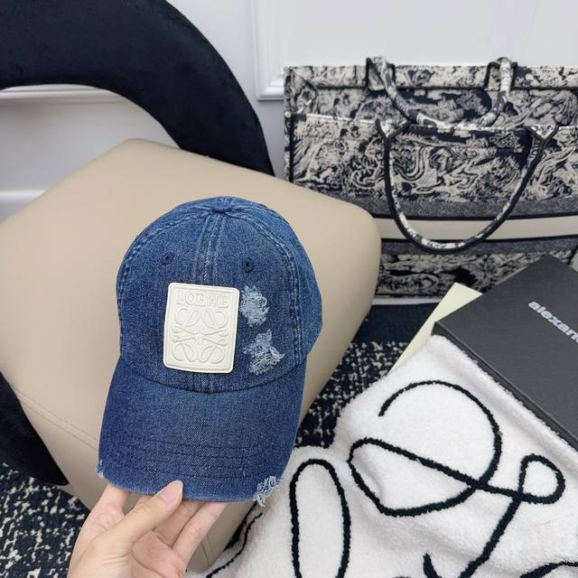 Loewe New denim blue baseball capHigh-quality washing processHand-cut design 100