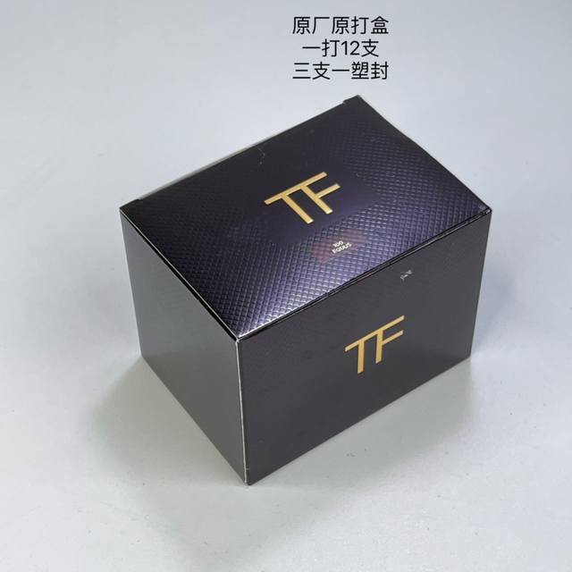 High-end quality Tf thick black tube lipstick! Color number: Moisturizing color
