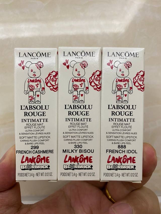 High-end quality Lancome Explosive Bear Waist Lipstick! Color number: 299#, 330