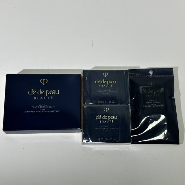 High-end quality Cpb Brightening Pressed Powder 25 Edition 8G! Color number: I1