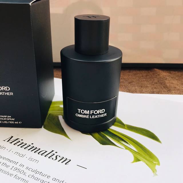 High-end quality Tf Shadow of Leather This is a unisex perfume with a leather sc