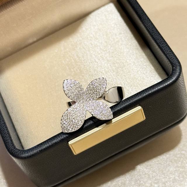 A6727 New high-end jewelry bow-knot open ring with full diamonds. The jewelry us