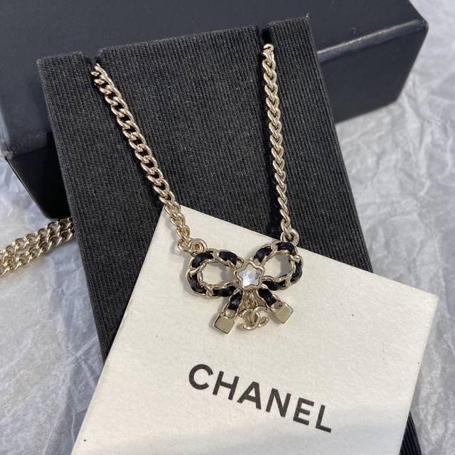 Xx917 Fragrance 25B Leather Bow Necklace Adjustable Length New Autumn and Winter