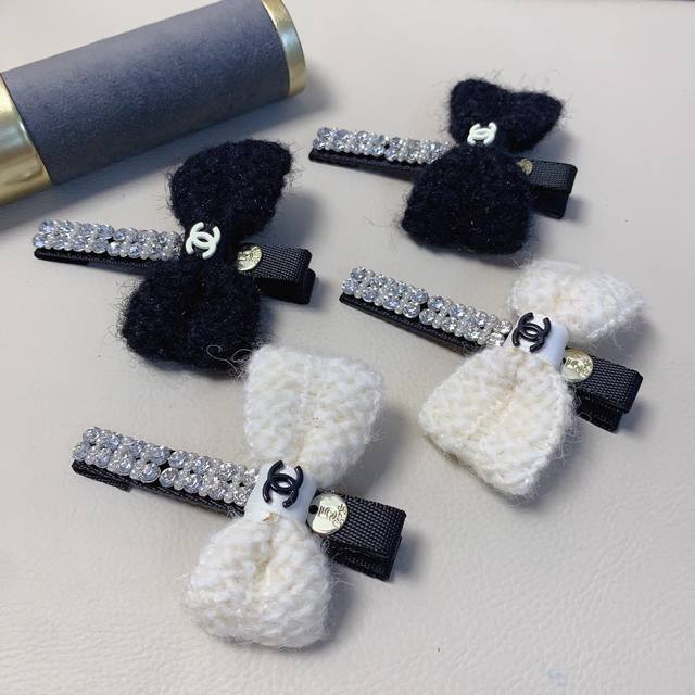 chanel Xiaoxiang Chanel hairpin wool bow Czech diamond pressure clip edge clip d