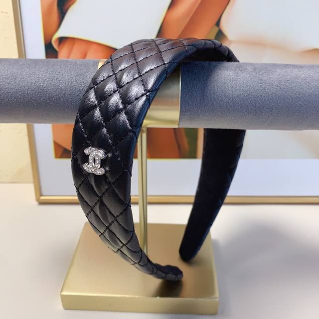 chanel Xiaoxiang Chanel headband sheepskin diamond light luxury style headband t
