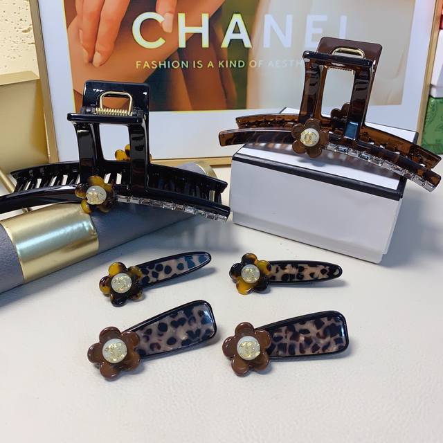 chanel Xiaoxiang Chanel hair clip Acetate sunflower hair clip temperament versat