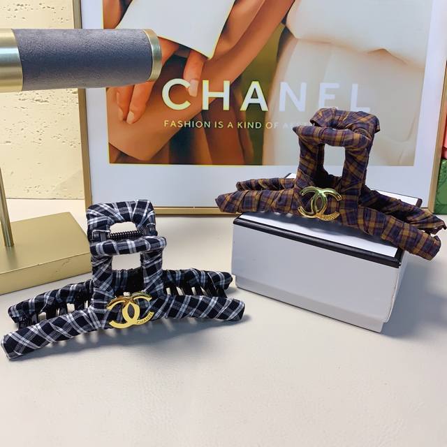 chanel Xiaoxiang Chanel grab clip fabric double C grab clip temperament versatil