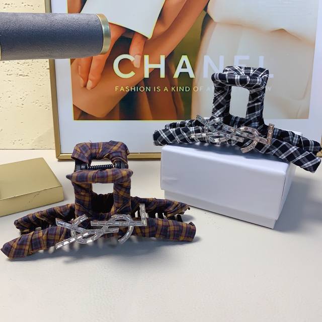 ysl Saint Laurent Yangshulin Hair Clip Fabric Czech Diamond Logo Hair Clip Tempe