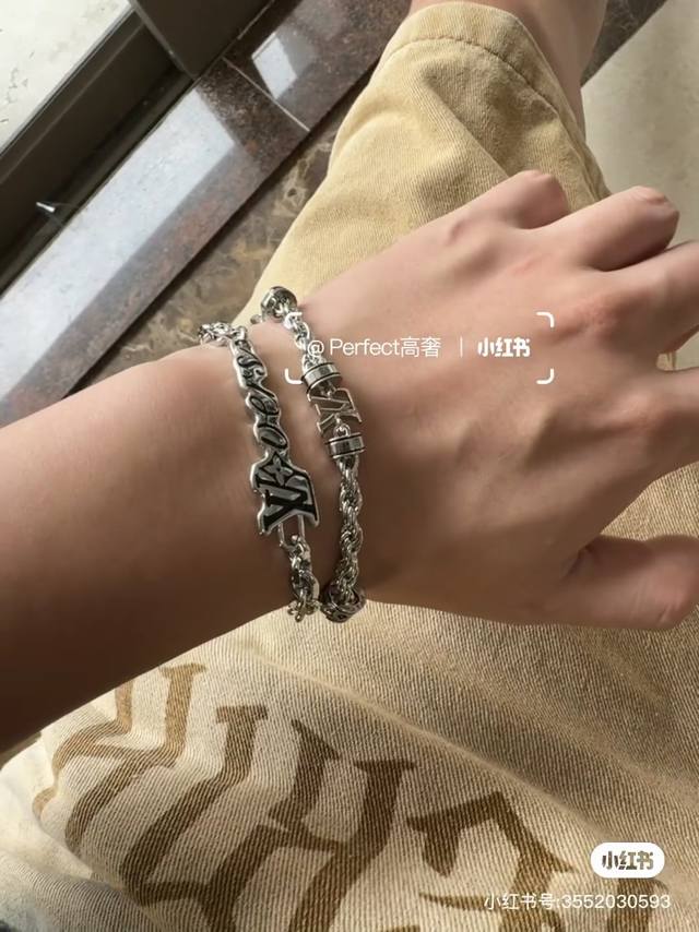 Lv bracelet Louis Vuitton Louis Vuitton counter consistent material popular mode