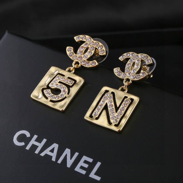 Chanel's new No. 5 earrings are made with great care in every detail. This desi
