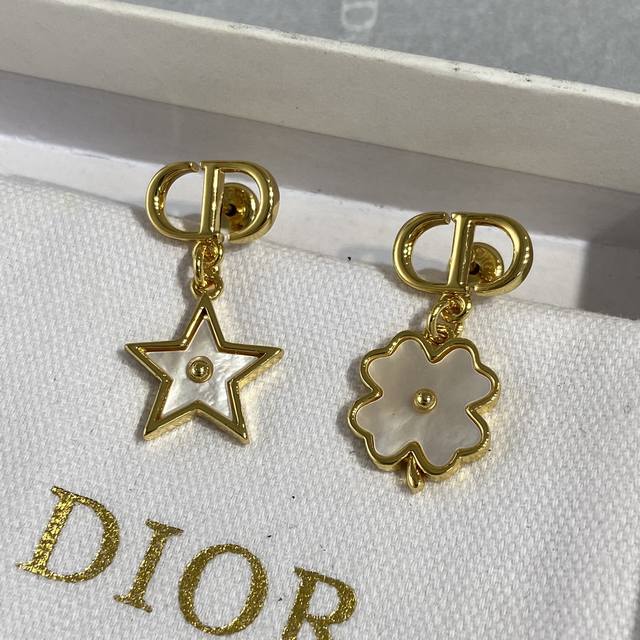 De0409 Dor's new CD pendant four-leaf clover star earrings, from the new 25Cruis