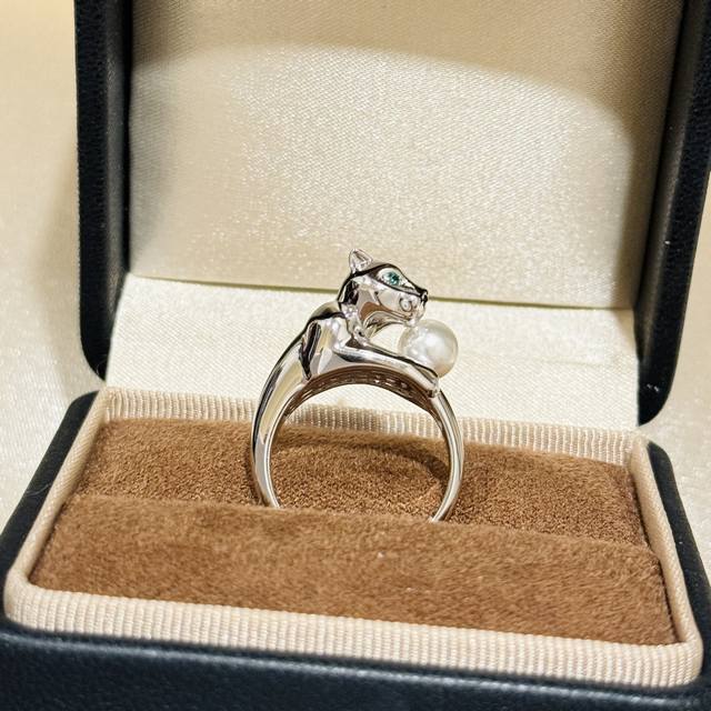 A6711 National Style Leopard Pearl Ring I love to put the most graceful figure o
