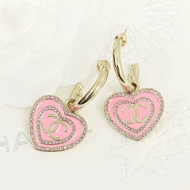 Code E2680 Chanel hot-selling earrings, new arrivals Chan 24 pink enamel hook h