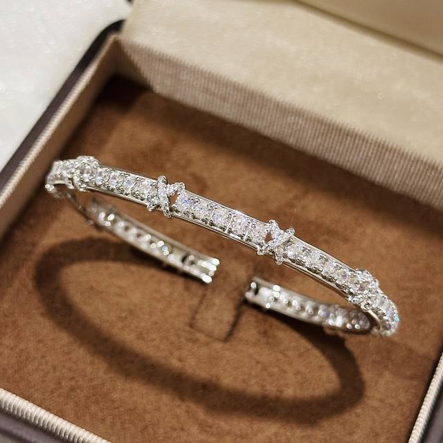 A6725 T's hottest new Schlumberger series cross full diamond bracelet imported f