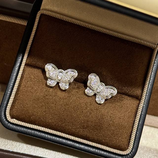 A6256 Independent designer style small fresh bow full diamond earrings big brand