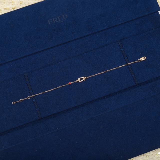 206778 We produce horseshoe necklaces, which can be customized with real gold an