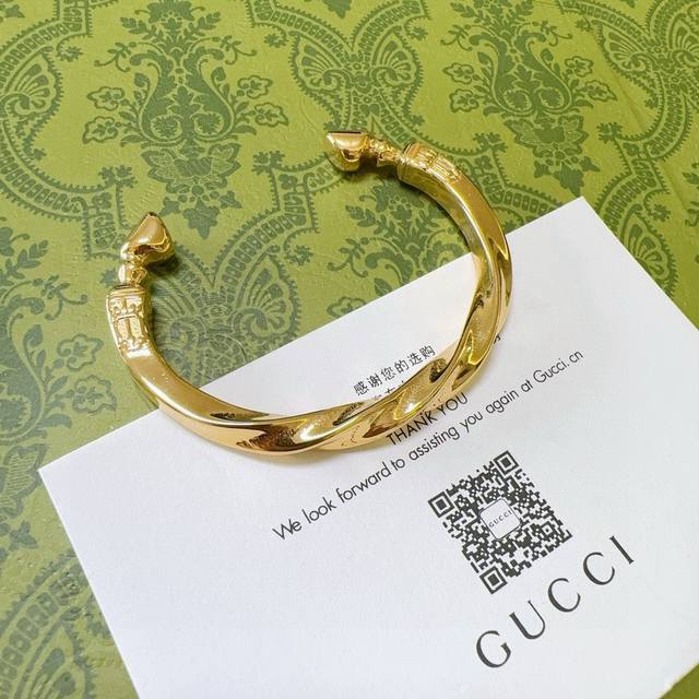 Gucci bracelet, handcrafted in antique silver, the latest model, a higher-end mo