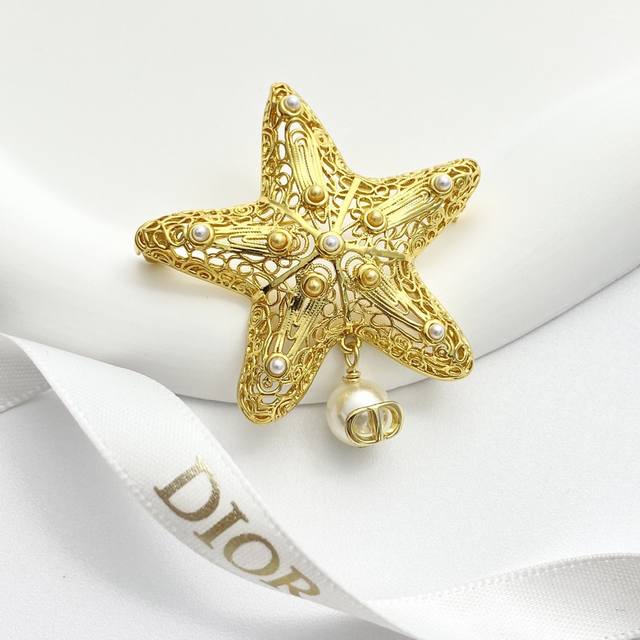 Code A752 Dior brooch hot-selling hot new arrival Dior gold hollow starfish oce