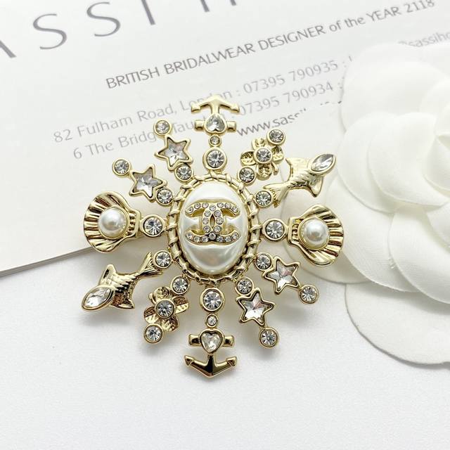 Code A751 Chanel brooch hot seller Chan 25 ocean-inspired octagonal double C di
