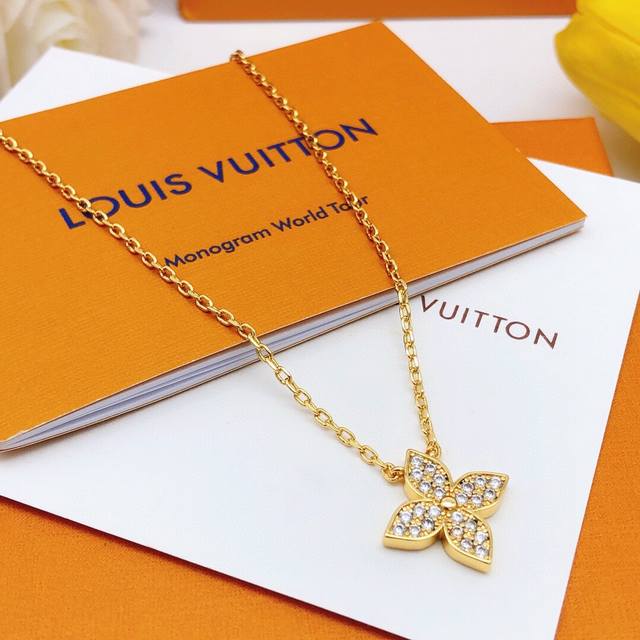 No. Lxl0030 Lv* Latest old flower necklace consistent Zp brass material
