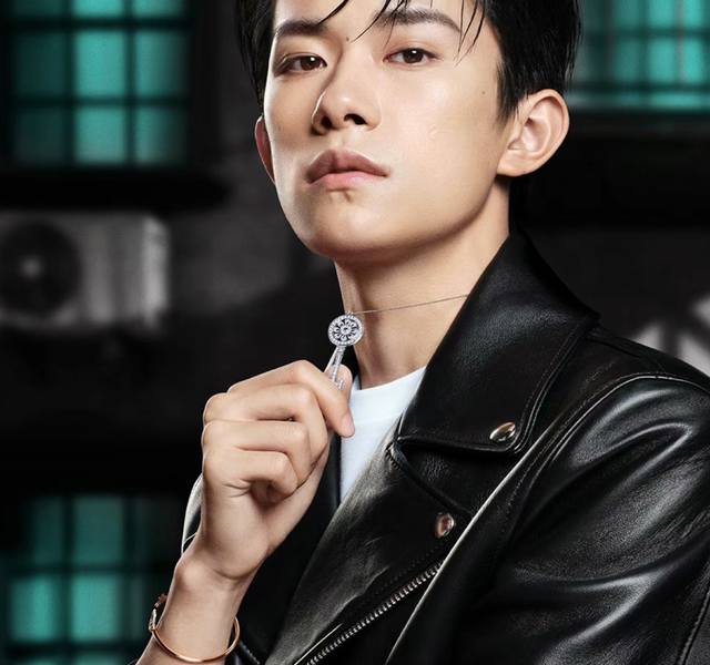 This price-adjusted, high-quality, thick-set Tiffany sun key necklace is made of