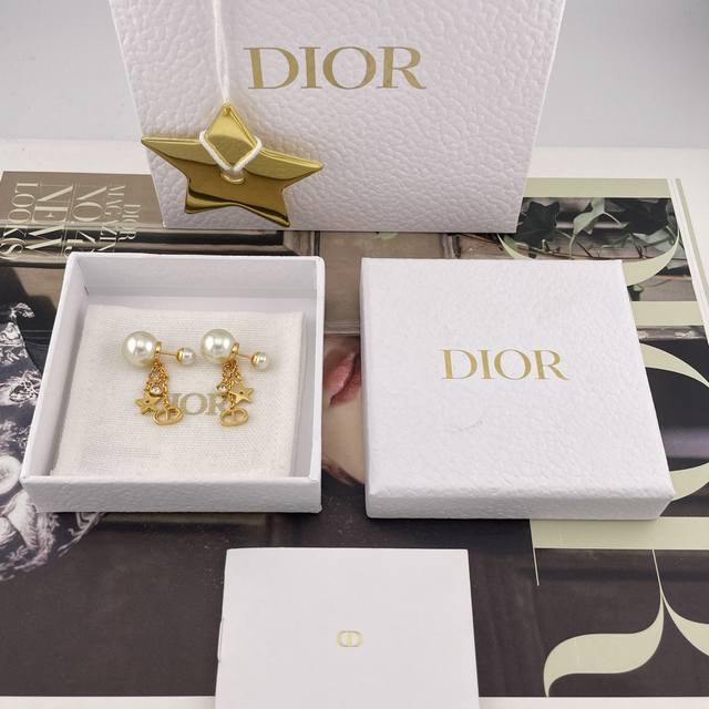 We offer D Star Diamond Cd Tassel Double Bead Earrings for 4400. Inquiry for la