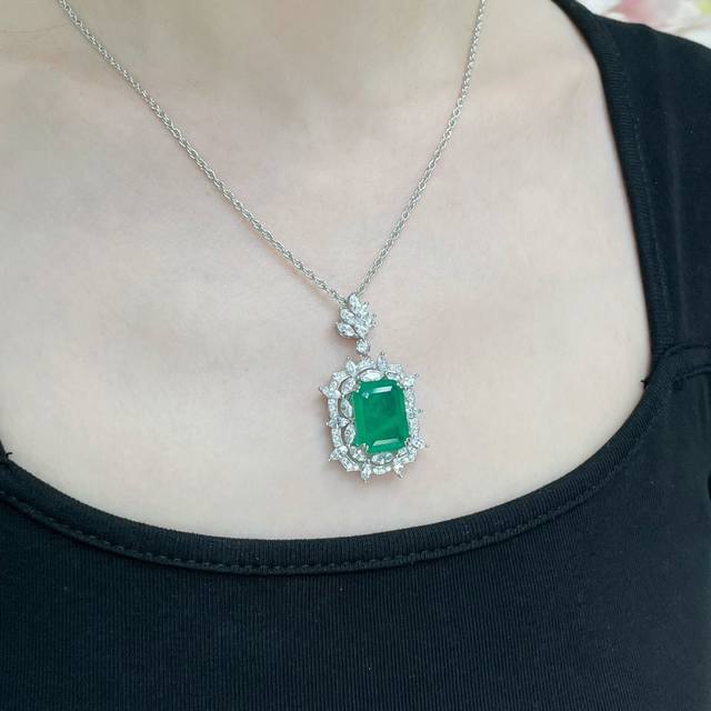 Special Offer: 925 Colored Gemstone: Custom-made imported synthetic marquise eme