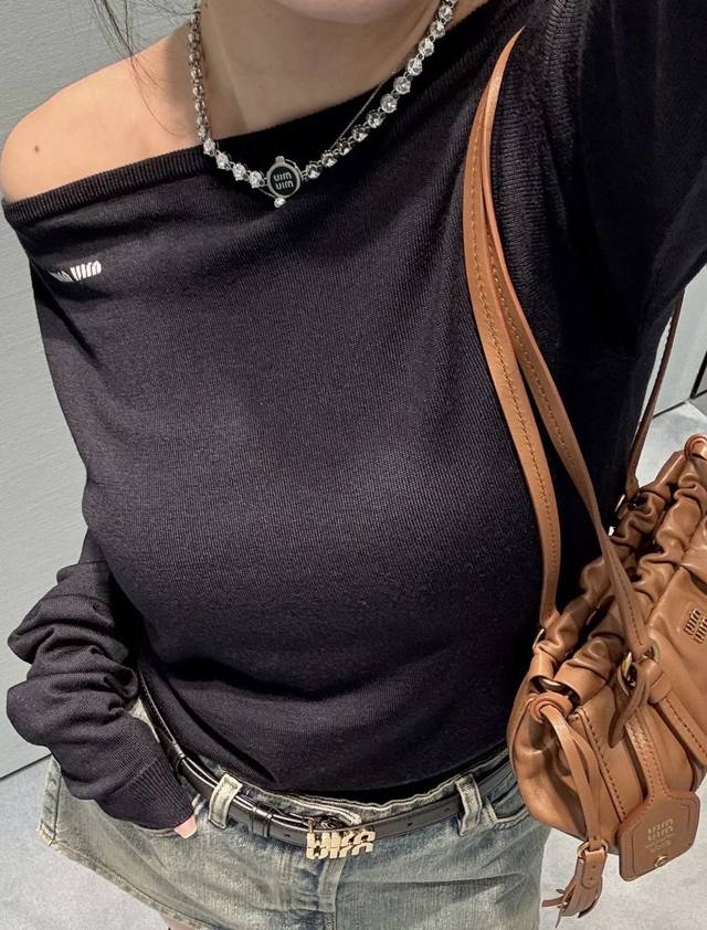 Necklace and bracelet we produce