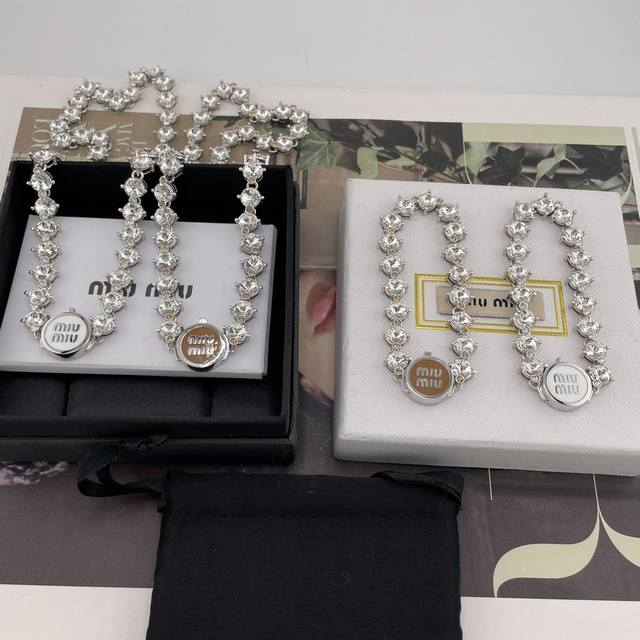 We produce necklaces and bracelets in large quantities. The consulting customer