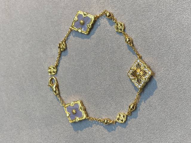 V Gold Material Seiko Buccellati Purple Chalcedony Opera House Three Flower Brac
