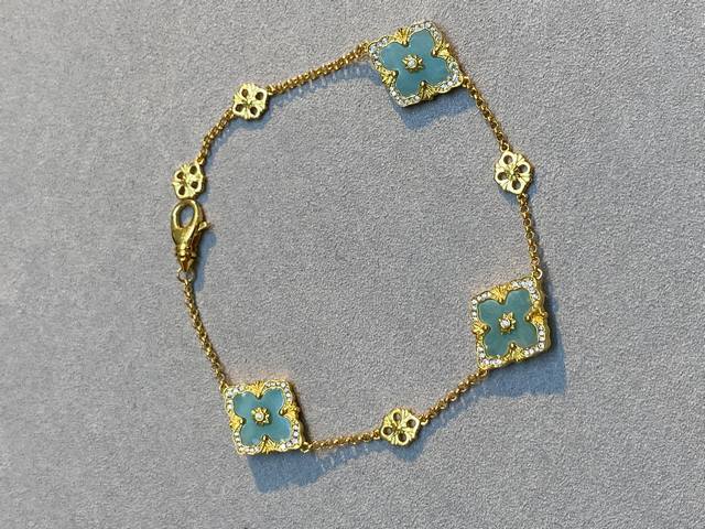 V Gold Material Seiko Buccellati Blue Turquoise Diamond Three Flower Bracelet