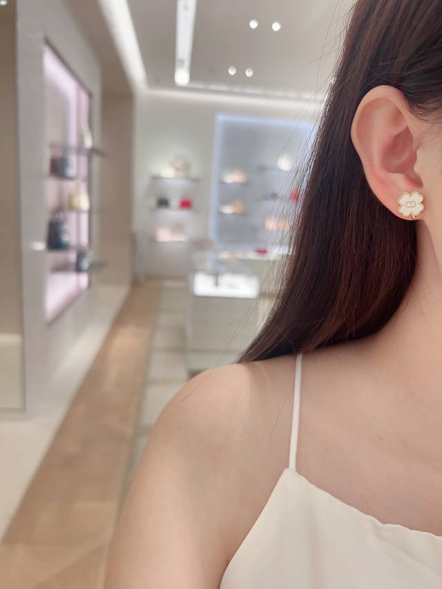 We have produced batch Z of 5980! Large quantities are available for consultati