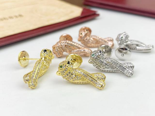 Earrings, flying saucer ear plugs, luxurious leopard head earrings, Cartier 1:1