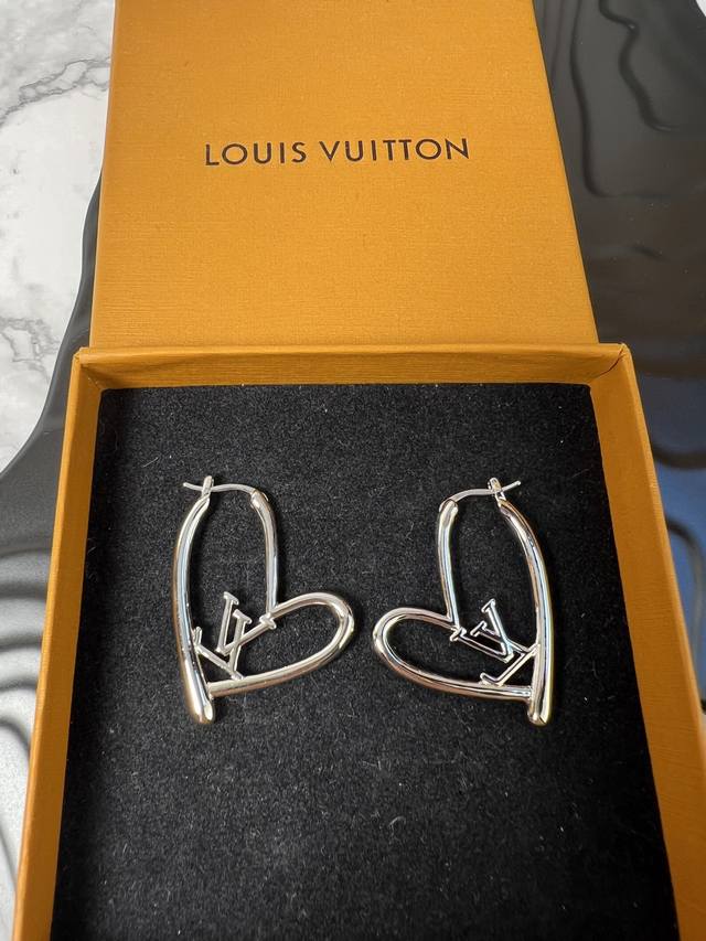 Lv Heart Earrings
