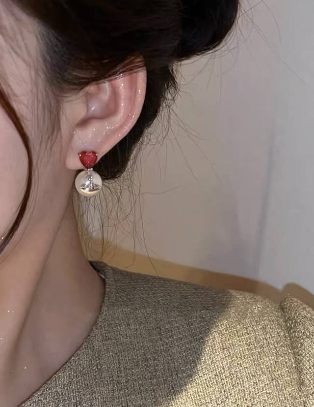 High-quality details (as shown in the picture)! These Queen Mother Saturn pearl