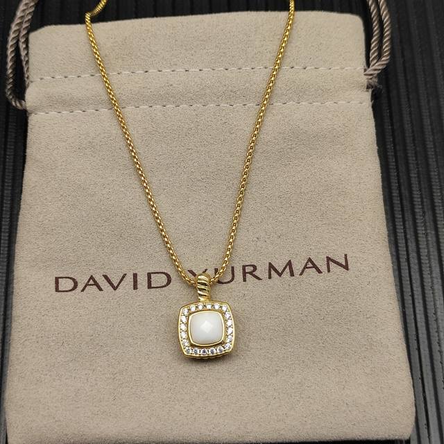 David Yurman white agate and gold square diamond necklace. Chain thickness 1.5mm