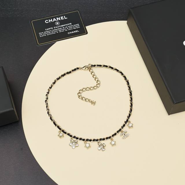 Chanel's most elemental leather necklace The sense of luxury is immediately high