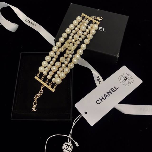 Chanel luxury series bracelets and necklaces, ultra-luxurious and sensual design