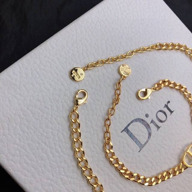 Necklace, bracelet, necklace New original goods New Dior Dior CD gold set count