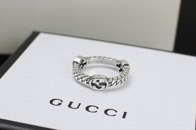 Gucci's interlocking Double G ring is a unique and traditional design. The Doubl